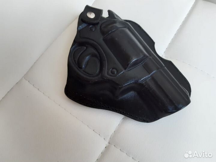 Кобура для peвольвера