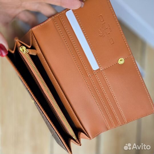 Кошелёк Etro на кнопке