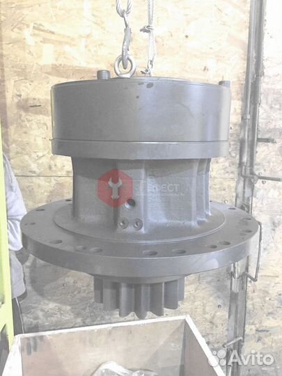 Поворотный редуктор Hyundai R210LC-9 31Q6-10141