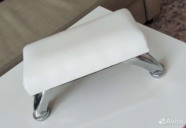 Подставка маникюрная