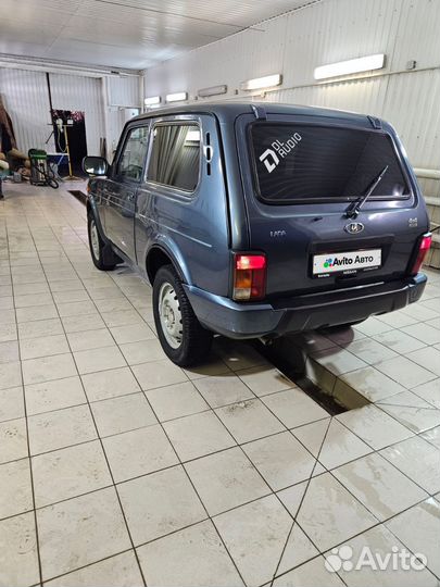 LADA 4x4 (Нива) 1.7 МТ, 2015, 111 000 км