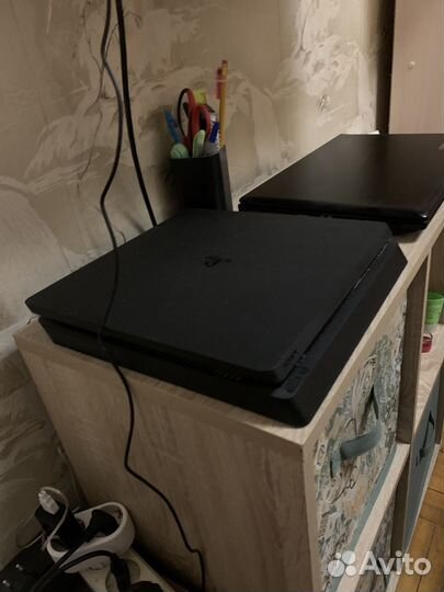 Sony playstation 4 slim