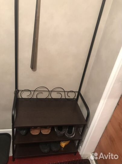 Вешалка в прихожую с обувницей