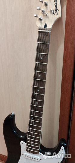 Электрогитара fender squier bullet Strat HSS HT