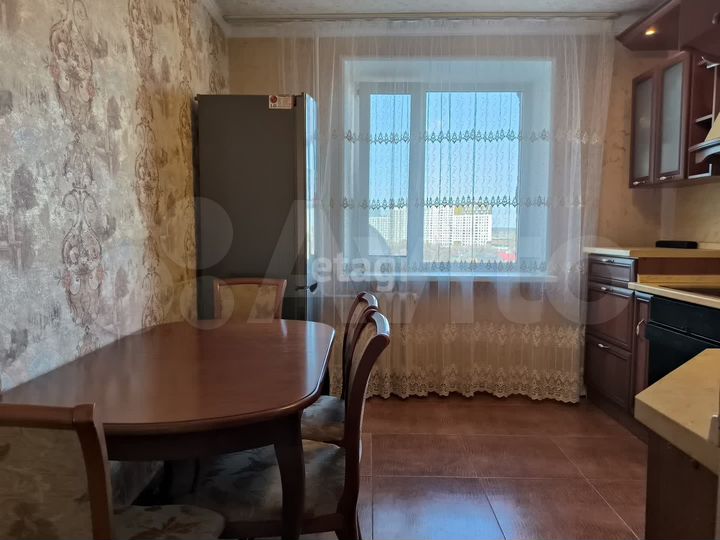 3-к. квартира, 87,2 м², 8/10 эт.