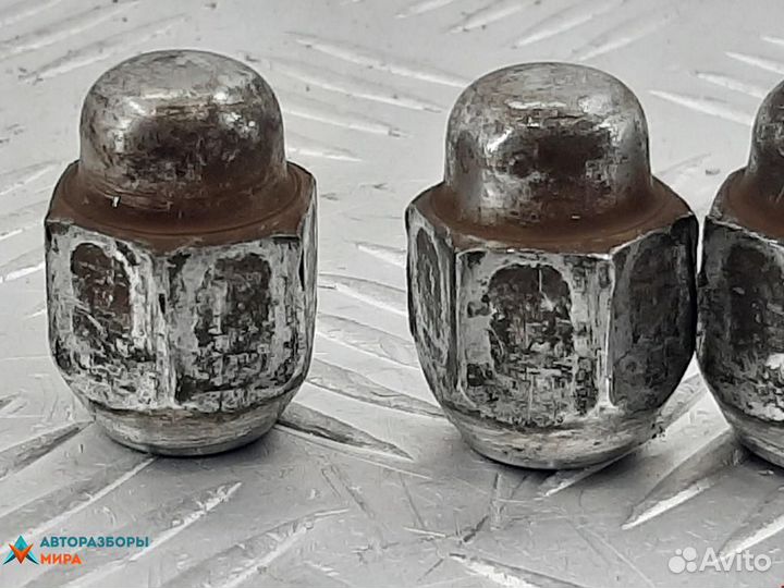 Болт колесный Hyundai Santa Fe 2 (CM) 2007