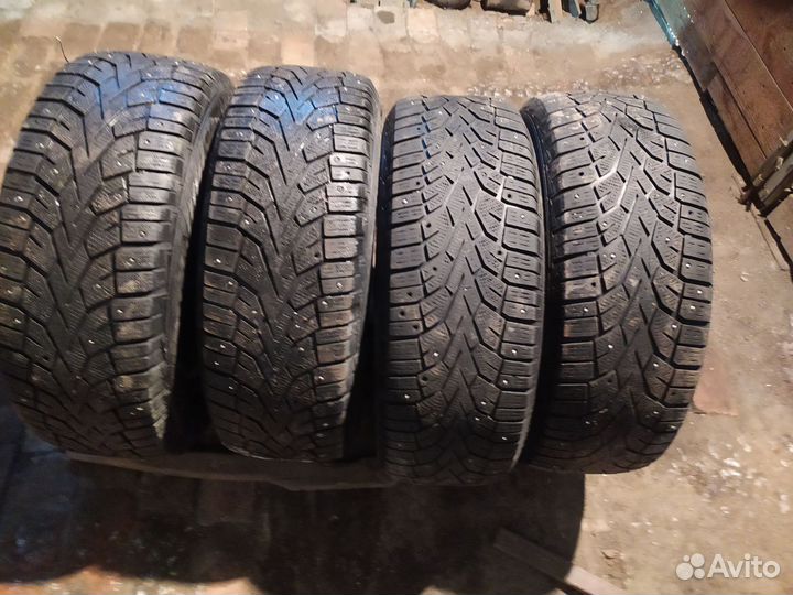 Gislaved NordFrost 100 SUV 235/65 R17