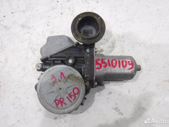 Моторчик заднего левого стеклоподъемника