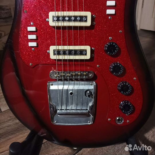 Электрогитара 