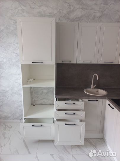 Кухонный гарнитур угловой