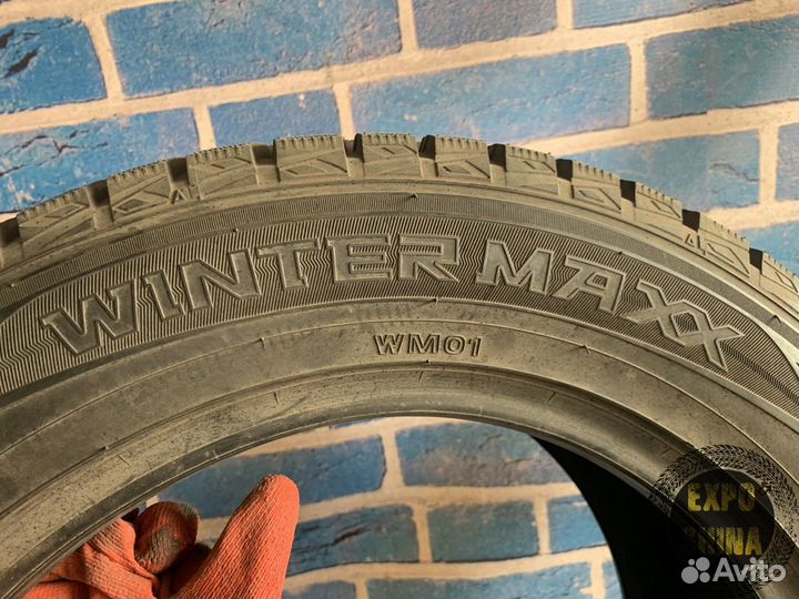 Dunlop Winter Maxx WM01 225/55 R16 95Q