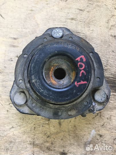 Опора переднего амортизатора Ford Focus 1