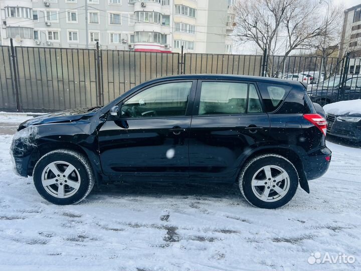 Toyota RAV4 2.0 МТ, 2012, битый, 188 000 км