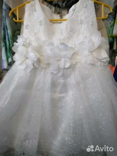 Платья на праздники