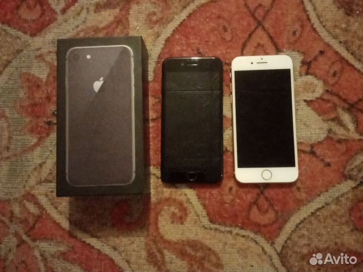 Телефон iPhone 8 64gb