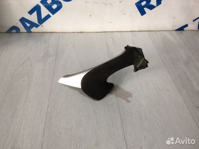 Обивка передней двери лев. lexus IS350 3.5 ат седа