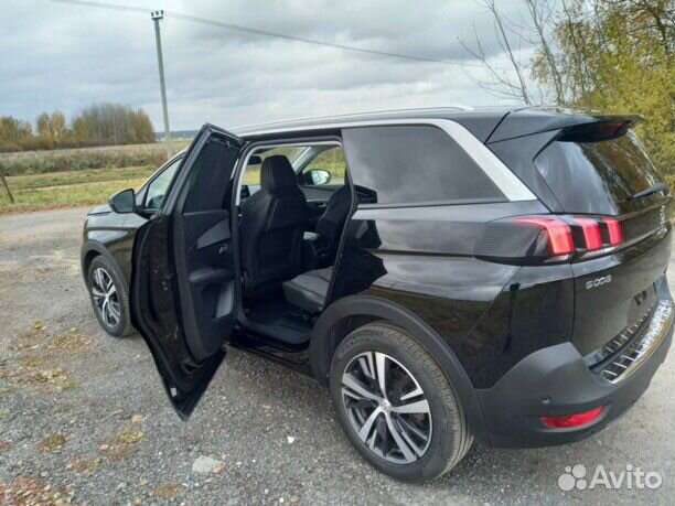 В разборе Peugeot 5008 2017 год