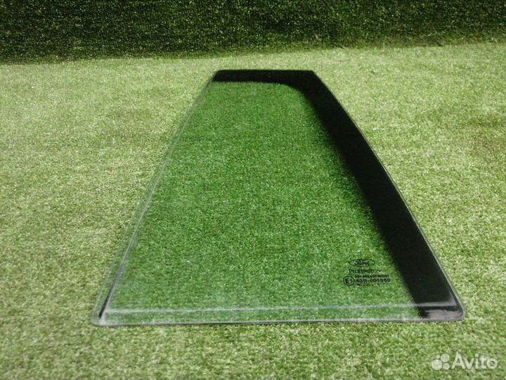 Стекло двери (форточка) заднее левое Ford Fusion