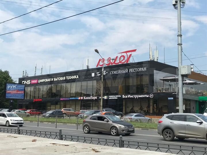 Помещение под ресторан/кафе в ТЦ Взлет, 195 м²