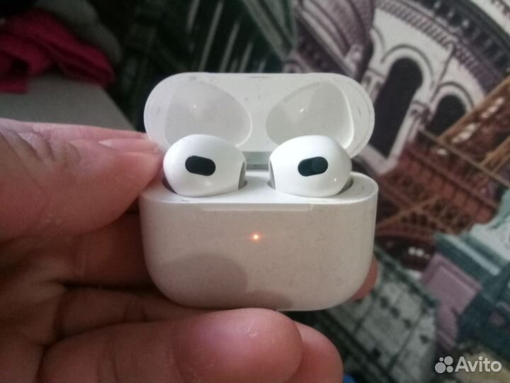 Наушники с зарядкой