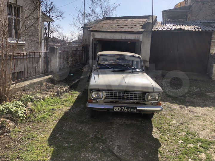 Гараж, > 30 м²