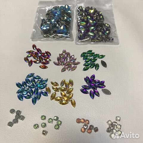 Стразы пришивные стеклянные разноцветные радужные