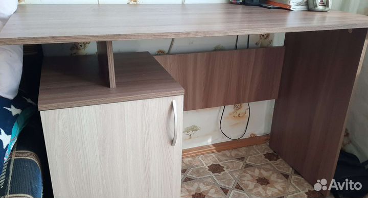 Стол для школьника