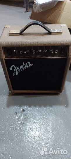 Комбоусилитель fender acoustasonic 15