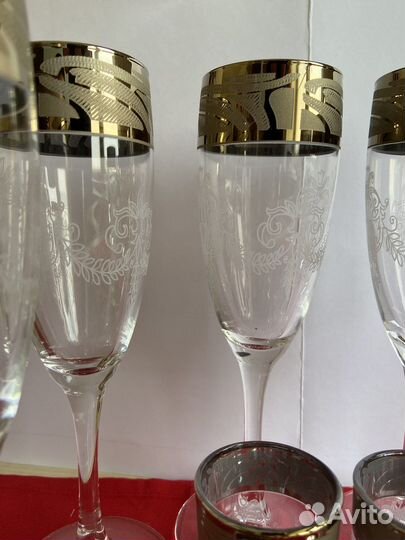 Набор бокалов и стопок