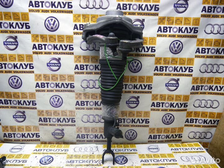 Пневмостойка правая Ауди A6 C6 А6 С6