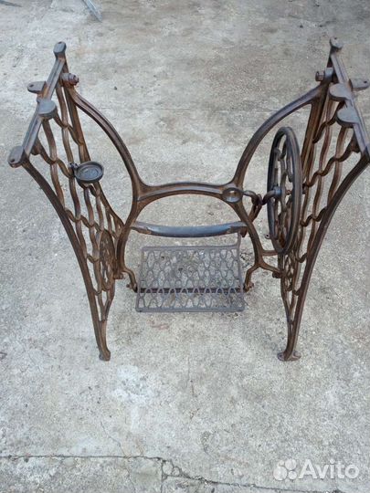 Чугунная станина с Грифоном