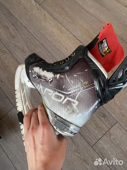 Коньки bauer hyperlite 9