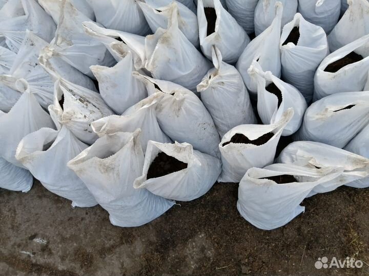 Чернозем в мешках (25 литров)