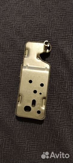 Крышка петли холодильника LG в сборе