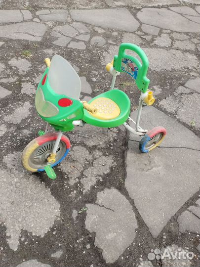 Детский трехколесный велосипед бу