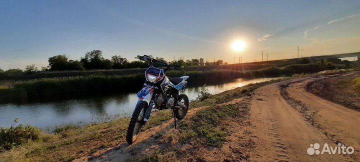 Питбайк Regulmoto seven medalist 17/14 150E