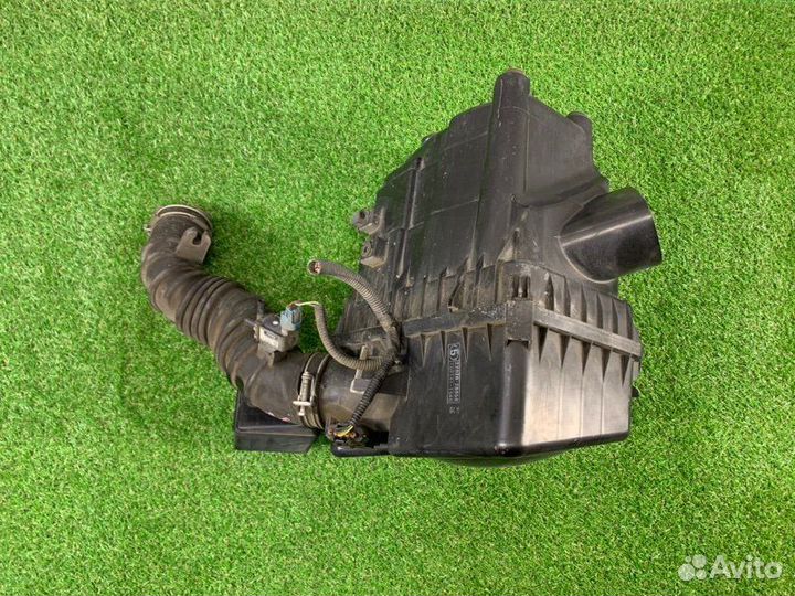 Корпус воздушного фильтра Toyota Harrier ACU10W