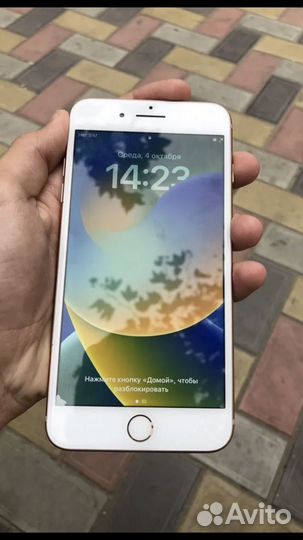 iPhone 8 Plus, 64 ГБ