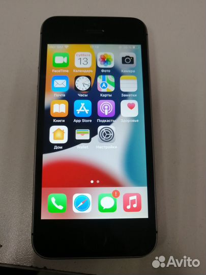 iPhone SE, 32 ГБ