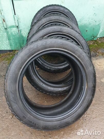 Goodyear UltraGrip Extreme 225/50 R17