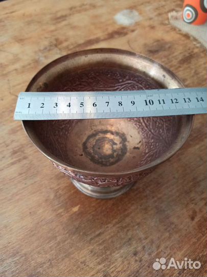 Медная ваза