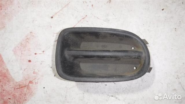 Заглушка бампера правая Nissan Almera (N16) 2000