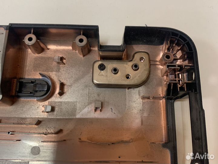 Поддон ноутбука toshiba l755