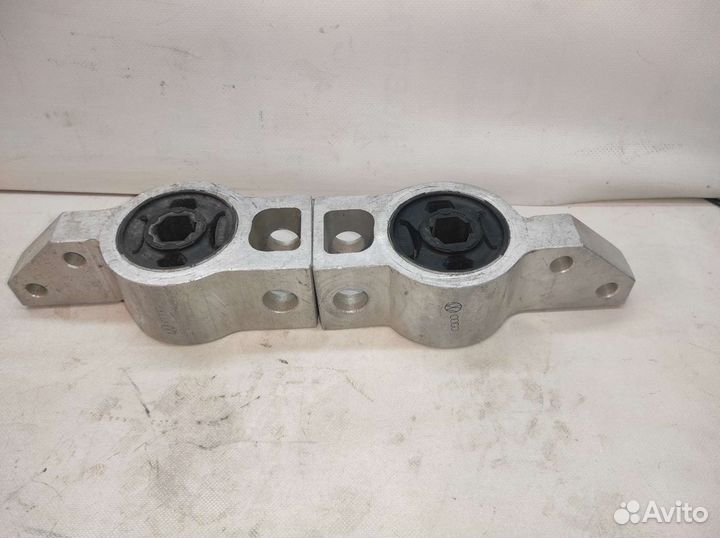 Сайлентблок переднего рычага A3/Octavia II/Golf