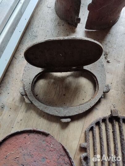 Раскопки, запчасти от блиндажной печки, Германия