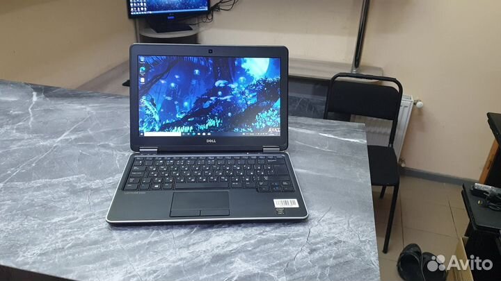 Ноутбук Dell (12.5