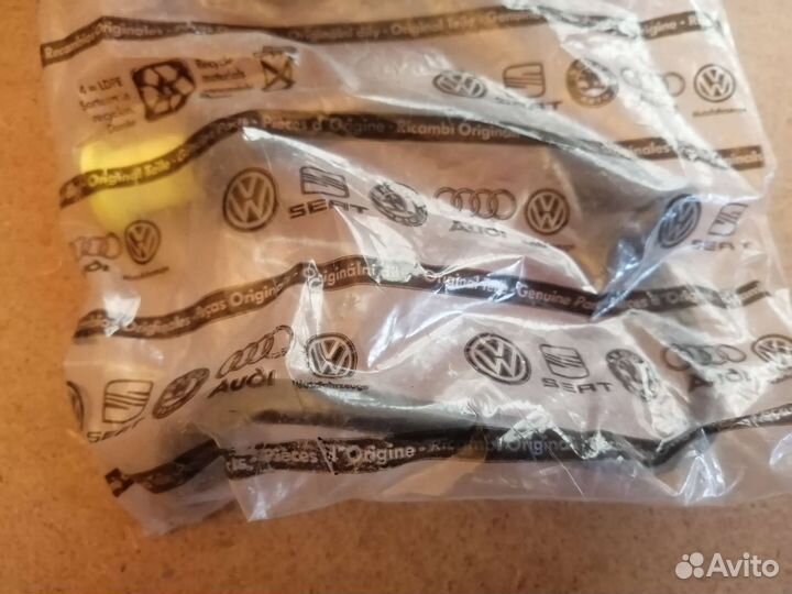 Трубка целиндра сцепления VW Sharan