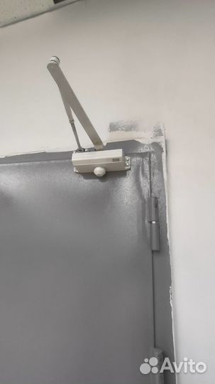 Дверь входная металлическая противопожарная