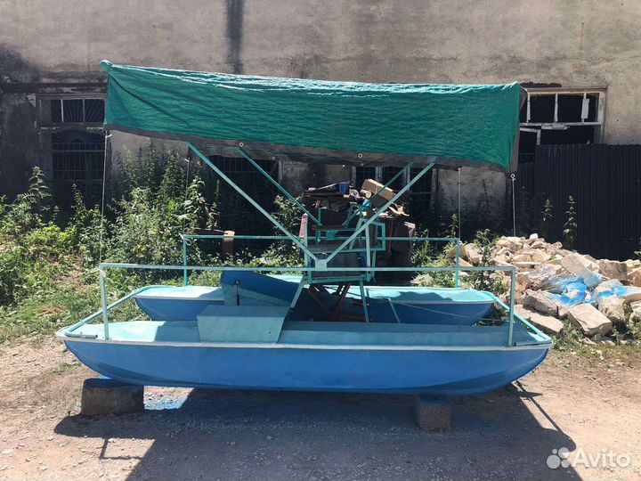 Катамаран янтарь