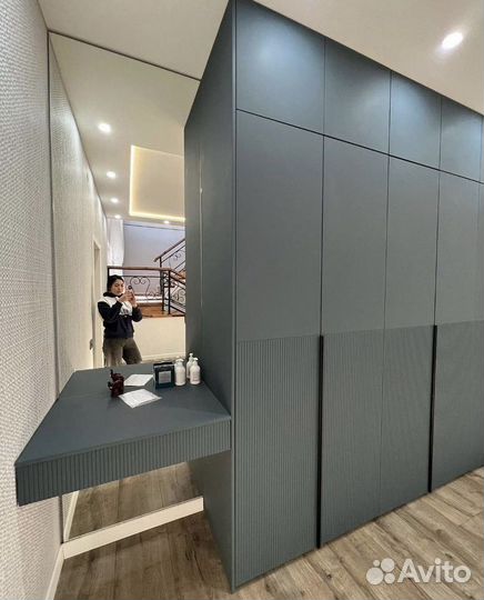 Шкаф распашной на заказ